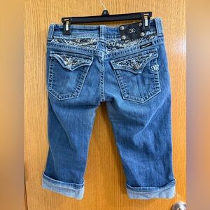 Miss Me Blue Cropped Jeans with Embellished Pockets JP4124B Size 30